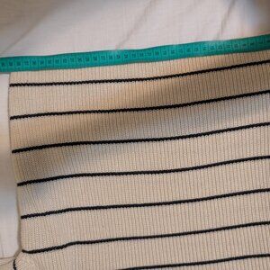 Selling a Zara sweater, new barely worn